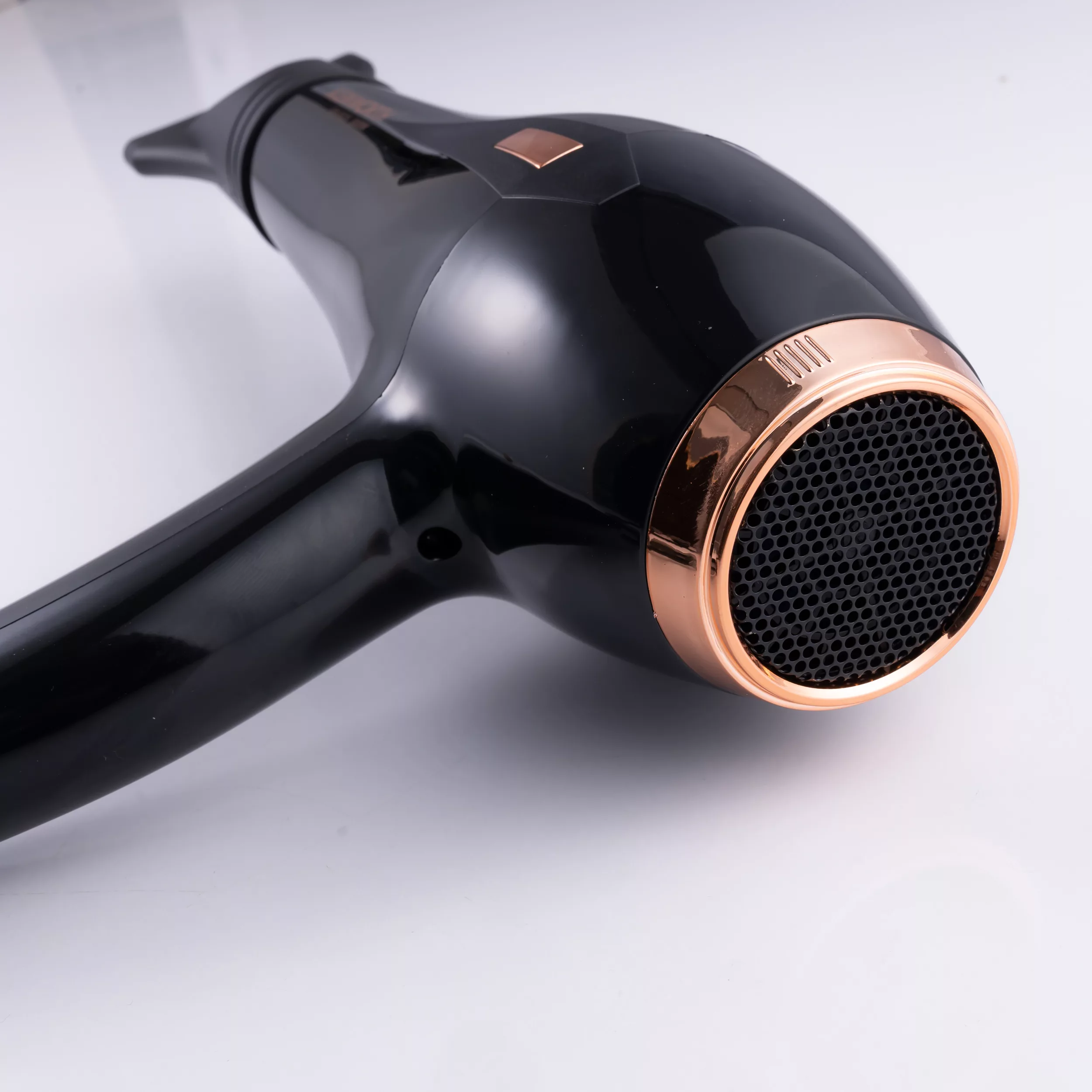 سشوار حرفه ای کنورث مدل KW-9020