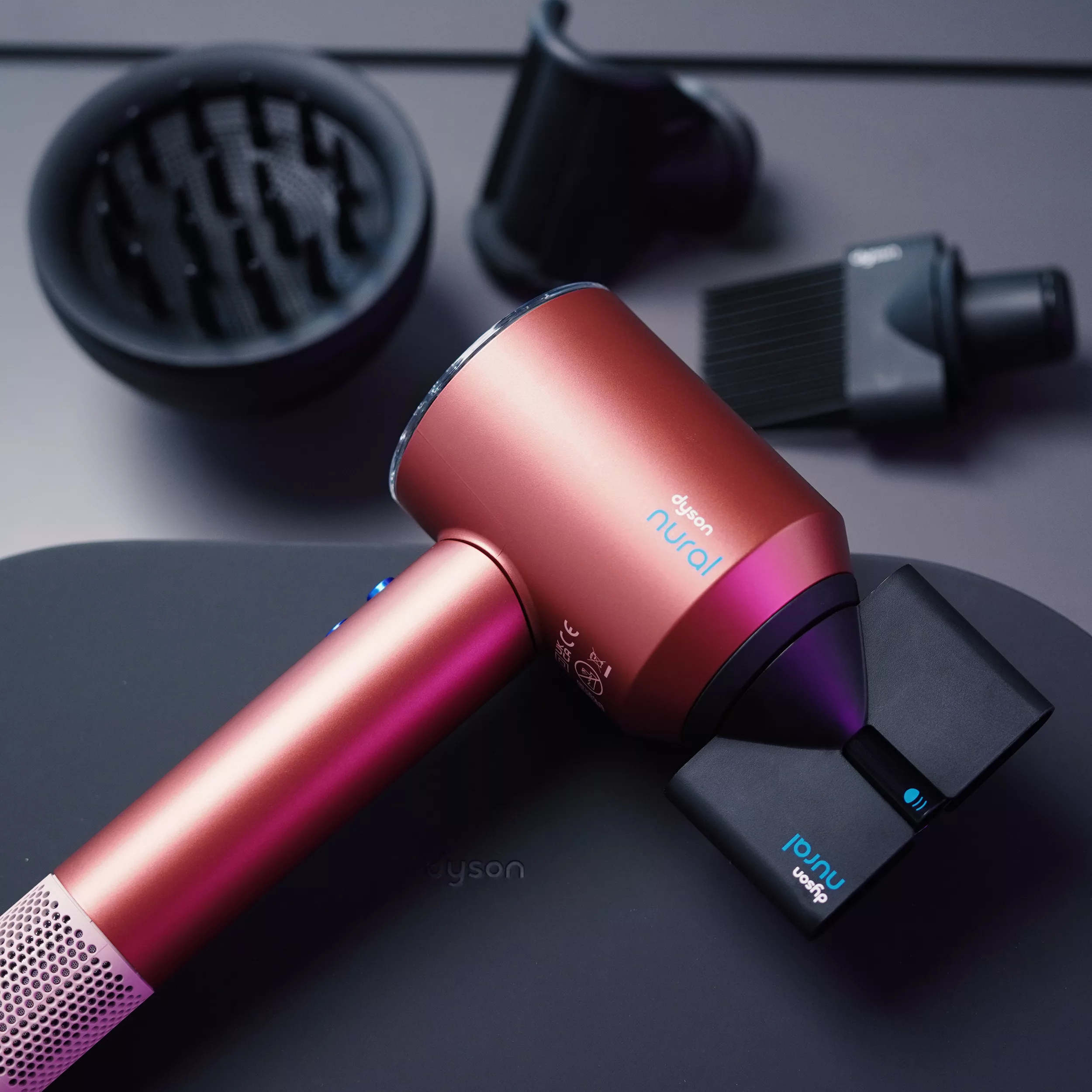 سشوار حرفهای دایسون مدل Supersonic HD08