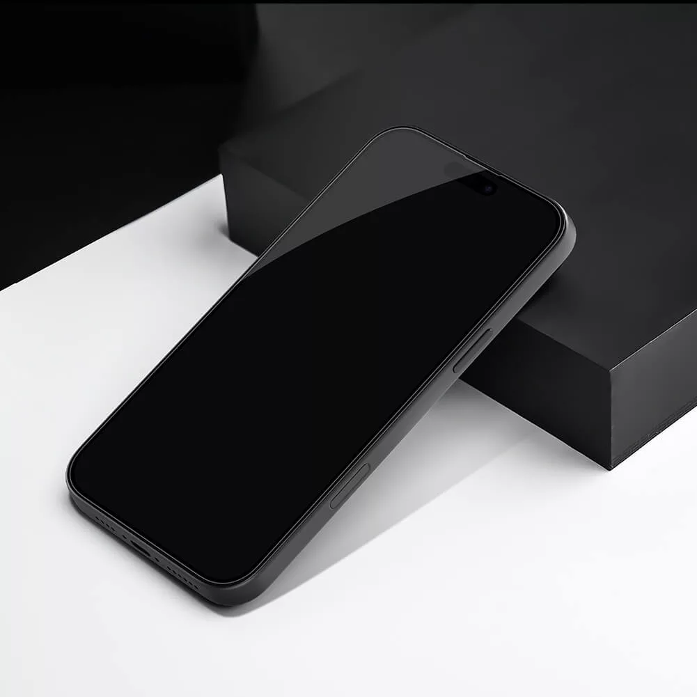 محافظ صفحه نمایش نیلکین مدل CP Plus Max مناسب برای گوشی موبایل اپل iPhone 16 Pro Max