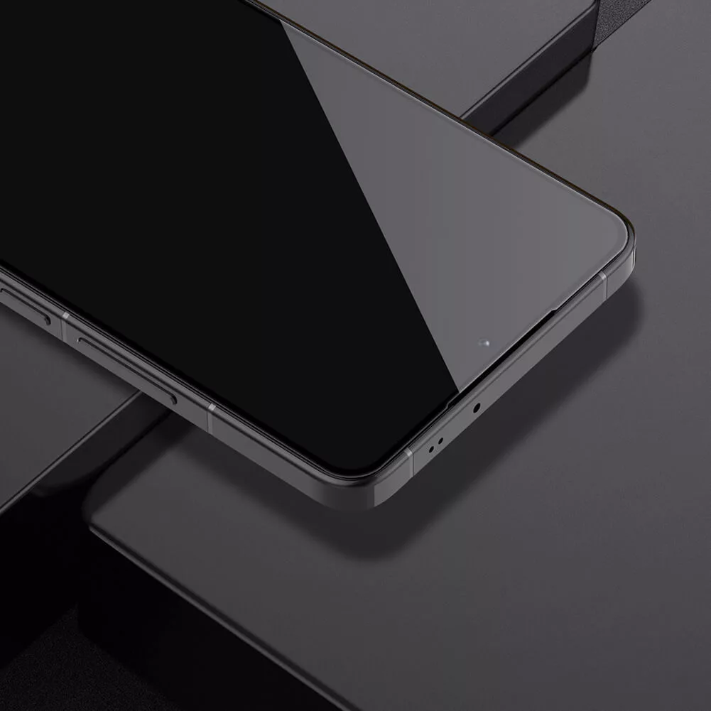 محافظ صفحه نمایش نیلکین مدل CP Plus Pro مناسب برای گوشی موبایل شیائومی  14T / 14T Pro / Redmi K70 Ultra