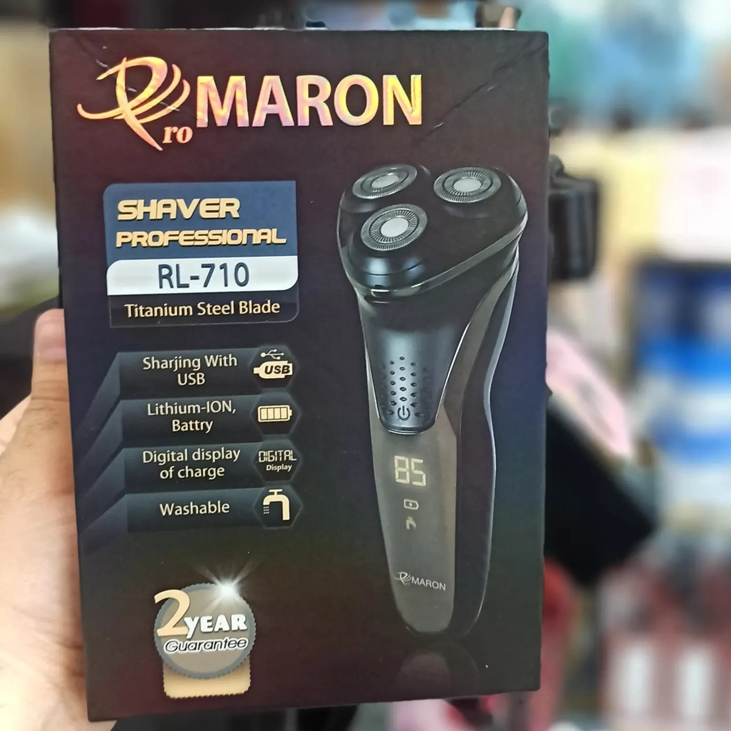 ماشین اصلاح موی صورت پرومارون مدل RL-710، اصلاح به صورت خط زن، حجم زن و صفر زن، استفاده به صورت خشک و مرطوب، طراحی ارگونومیک، منبع انرژی باتری قابل شارژ، تکنولوژی اصلاح به صورت برش چرخشی، مدت زمان شارژ 90 دقیقه و  مدت زمان استفاده پس از شارژ 45 دقیقه