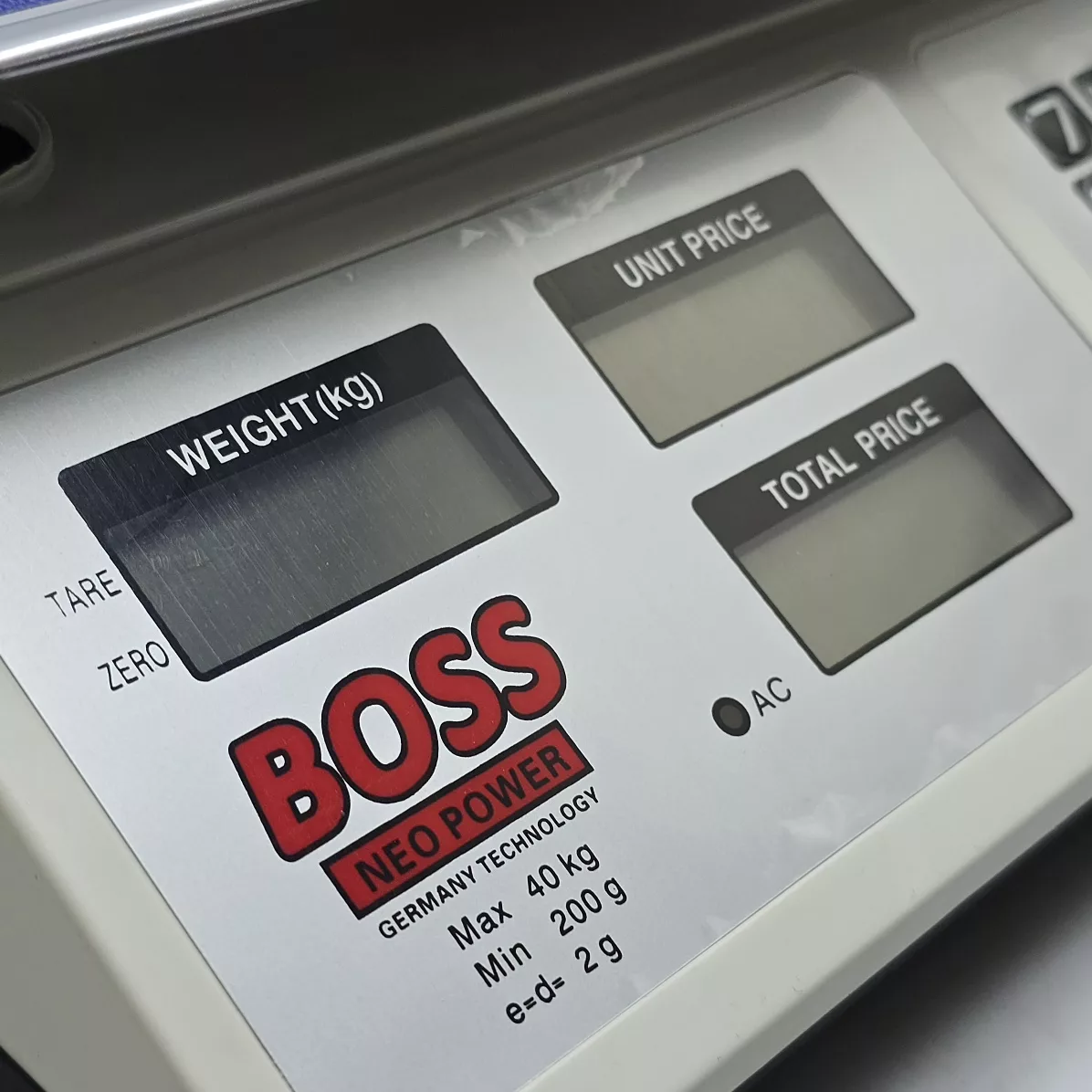 ترازو فروشگاهی شارژی باس مدل NEO-POWER-40KG
