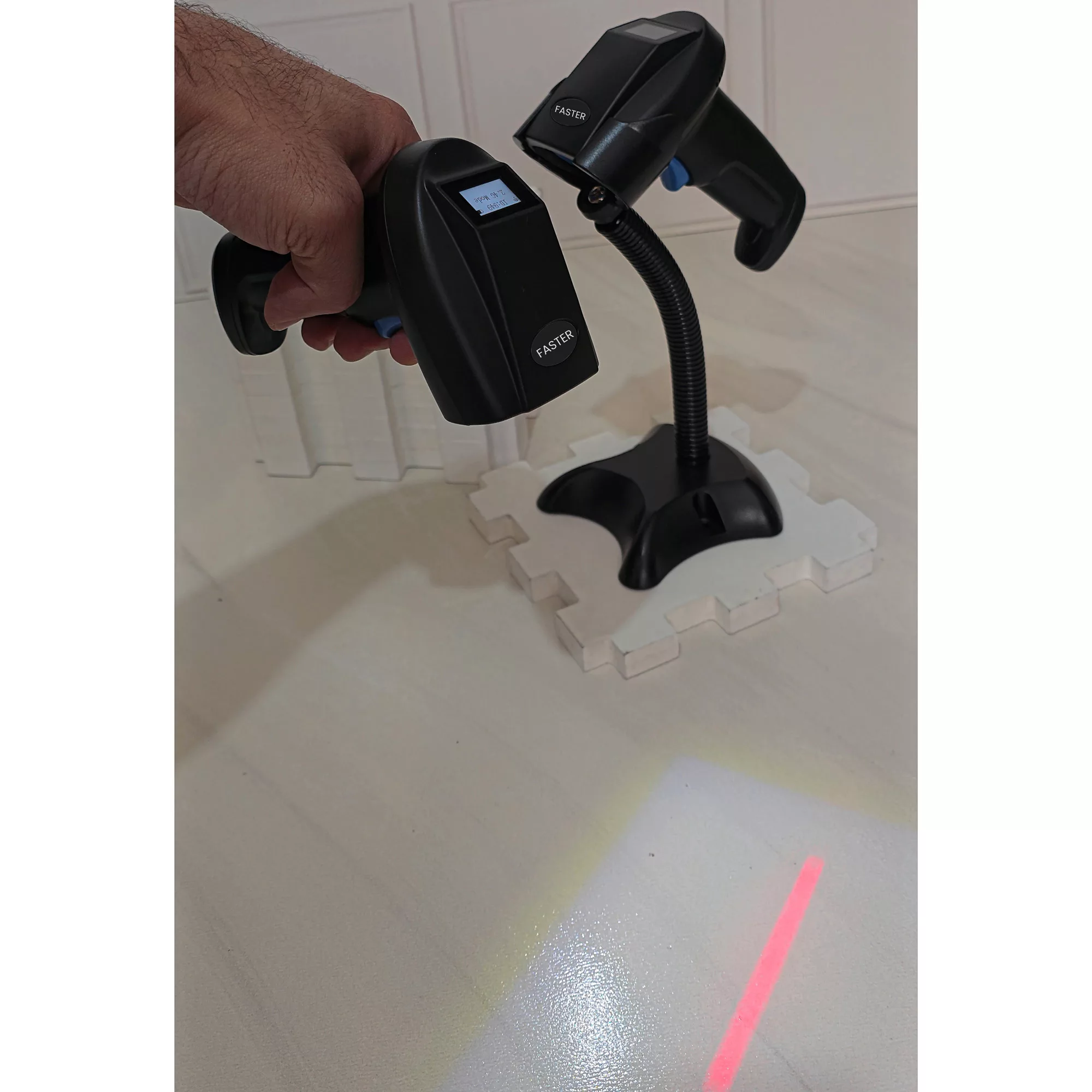 بارکد خوان سه بعدی فستر مدل Ultra Power کد Ai-V4 به همراه پایه