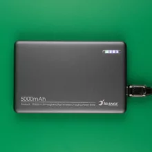 پاوربانک آیرنج طرح مگ سیف مدل IR- X12 ظرفیت 5000 میلیآمپرساعت