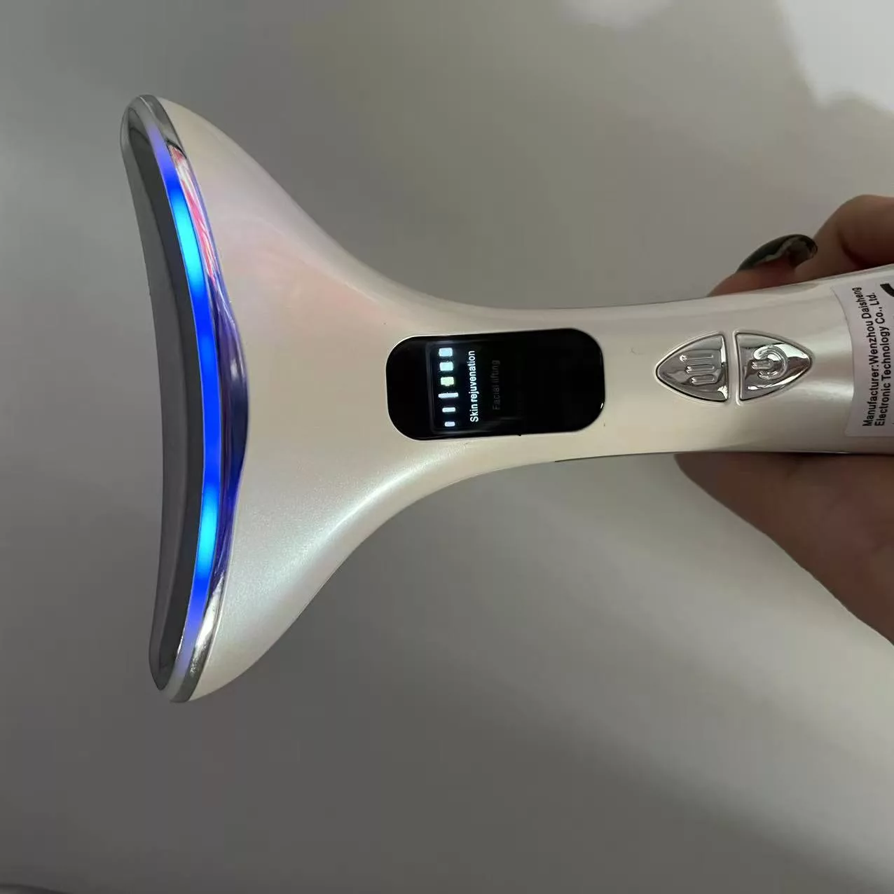 دستگاه لیفیتینگ صورت و گردن مدل M5